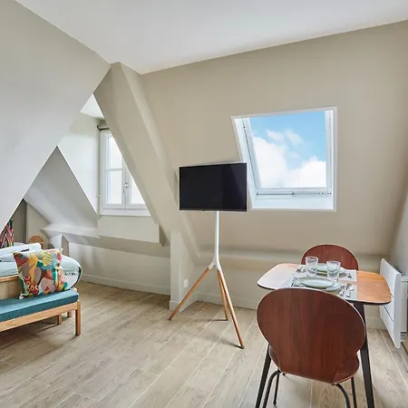 Charming Center Of Le Marais By Prestige